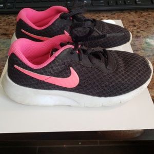 Little girls Nike shoes 12c